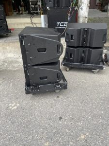 Loa Array TCB tại Quảng Ngãi – Giải pháp âm thanh chuyên nghiệp cho sân khấu & sự kiện 2 Loa Array TCB tại Quảng Ngãi – Giải pháp âm thanh chuyên nghiệp cho sân khấu & sự kiện